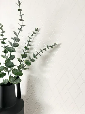 Produktbild von NEWROOM Tapete Saira White Weiß Vliestapete - Modern Linien Striche  Germany