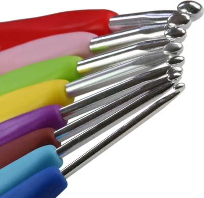 8 Häkelnadeln, Größe 2,5 - 6mm, Kunststoff Aluminium Set, 8 verschiedene Größen
