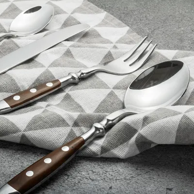Produktbild von Besteckset für 6 Personen - Rustikale Tischbesteckset aus rostfreiem Stahl mit braunen Griffen - geschmiedet und schwer - 30-teilig