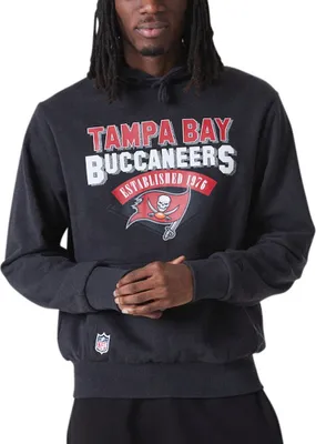 Zdjęcie produktu dla Bluza polarowa New Era NFL - GRAPHIC Tampa Bay Buccaneers - M