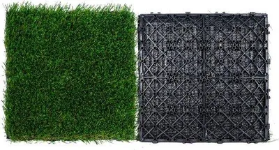 Productafbeelding van Famanu Kunstgrastegels Set - 18 stuks, 31x31 cm, geschikt voor binnen- en buitengebruik