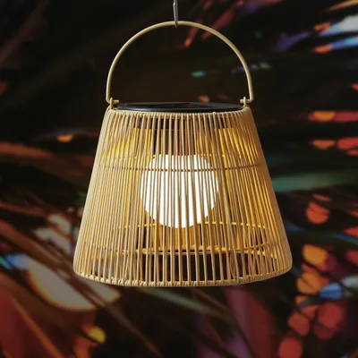 Produktbild von LED Solar Laterne/Hängeleuchte - Rattanoptik - warmweiße LED - H: 22cm - Lichtsensor - natur