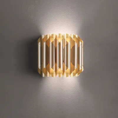 Produktbild von Moderne 1 Licht Louise Wandleuchte in Polilux Gold Italy