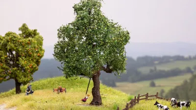 Image de NOCH 21769 micro motion Arbre avec balançoire 9 cm de haut