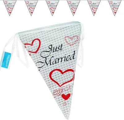Produktbild von Goodymax® Wimpelkette 10 m "Just Married"