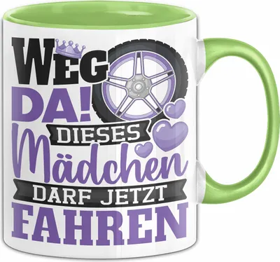 Produktbild von Führerschein Bestanden Geschenk Tasse Bestandener Führerschein Dieses Mädchen Darf Jetzt Fahren Auto Motorrad Fahrschule Kaffee-Becher (Grün)