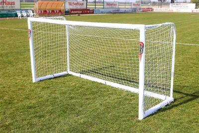 Produktbild von POWERSHOT Fußballtor PRO - In Deutschland hergestellt  - 2,4 x 1,8m - WETTERFESTES uPVC - Klicksystem und Zubehör inkl.