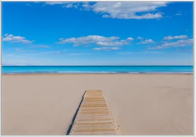 Produktbild von Wallario Wandbild Auf dem Holzweg zum blauen Meer, Größe: 70,30 x 100,30 cm, Poster mit weißem Kunststoffrahmen