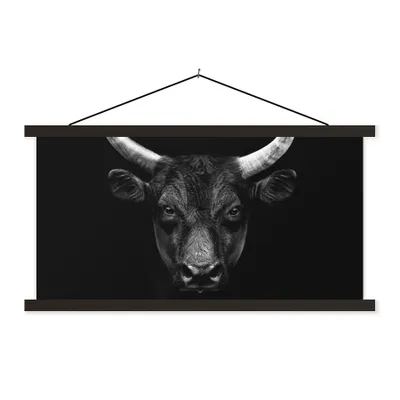 Produktbild von MuchoWow® Textilposter Tiere - Stier - Schwarz - Weiß - Porträt 90x45 cm mit schwarzem Rahmen - Klemmleisten