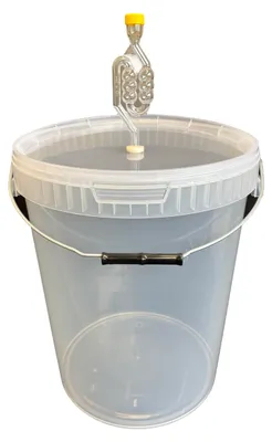 Produktbild von SILPLAST Gärbehälter 25L Fermentationsbehälter mit Gärröhrchen Dichtgummi Gäreimer lebensmittelecht Bier- und Weinherstellung Transparent
