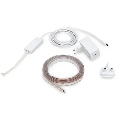 Produktbild von Philips Hue Lightstrip Outdoor 2m white & Col. Amb. 780lm