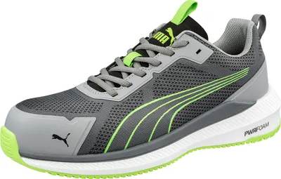 A single Puma safety shoe is shown against a white background.