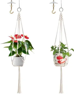 Produktbild von Zwei Pflanzgefäße aus geflochtenem Beige, für Hangende Pflanzen in Hängern geeignet, mit 2 Haken.