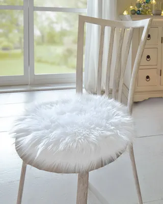 Produktbild von Frank-Flechtwaren kuschelweiches Kunstfell Dekofell Sitzkissen weiß Ø 40 cm aus 100% Polyacryl pflegeleicht