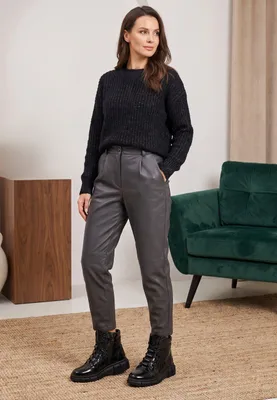 Produktbild von Schwarze Leder-Ankle-Boots im sportlichen Stil Schwarze Leder-Ankle-Boots im sportlichen Stil 37