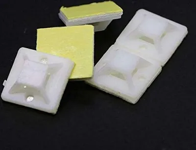 Immagine prodotto di Base adesiva per fascette - 40x40mm 1 pezzo
