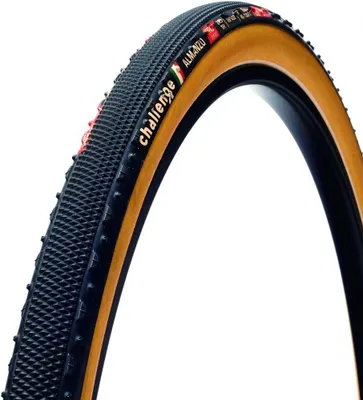 Zdjęcie produktu dla Opona szosowo-gravelowa Challenge Almanzo Pro Handmade Clincher 33-622 czarna/brązowa - ...