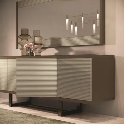 Produktbild von Sideboard aus Holz – Für schlichte Eleganz und funktionale Aufbewahrung.