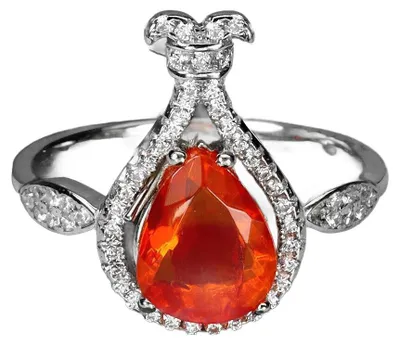 Produktbild von 925er Ring mit zartem, naturbelassenem orangefarbenem Opal und Zirkonia, Ringgröße 15