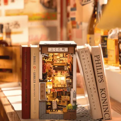 Produktbild von Sakura Wine Alley Book Nook