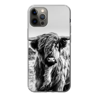 Produktbild von MuchoWow® Handyhülle Schutzhülle Hülle für iPhone 12 Pro Kuh - Schottischer Hochländer - Schwarz - Weiß - Tier - Natur - Wildtiere Silikon Softcase Handy Hülle - Abdeckung