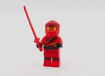 Produktbild von LEGO Ninjago: Kai - Legacy (in Garmadons Motorrad-Gang Robe) mit Schwertern