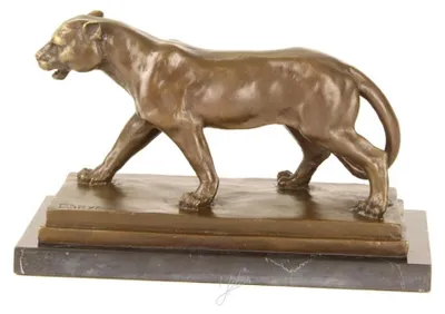 Productafbeelding van A Bronze Sculpture Of A Lioness