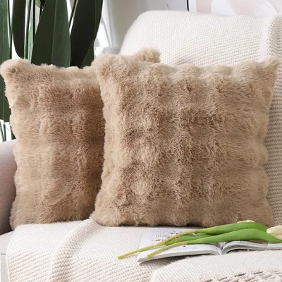 Produktbild von Set aus 2 weichen, flauschigen Dekokissenbezügen aus kurzem Wollsamt im n Stil für Sofa und Schlafzimmer, kamelfarben, 40 x 40 cm