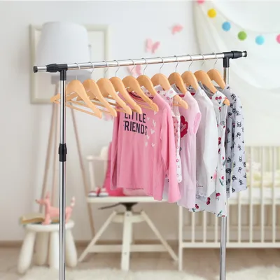Produktbild von Kinderkleiderbügel aus Holz, 20er-Set, rutschfest