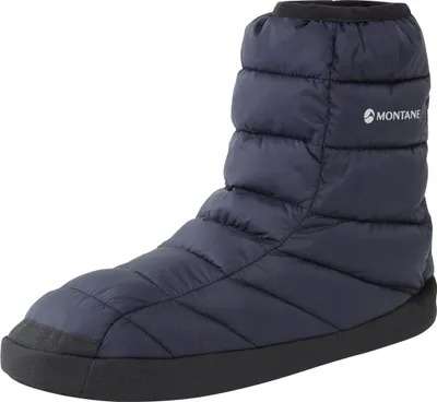 Dunkelblauer Hüttenschuh "ICARUS HUT BOOTIE" von Montane; gepolstert mit rutschfester Sohle.