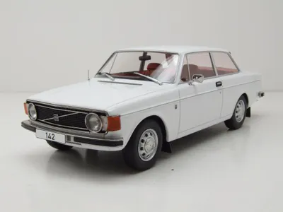 Produktbild von Volvo 142 1973 weiß Modellauto 1:18 MCG