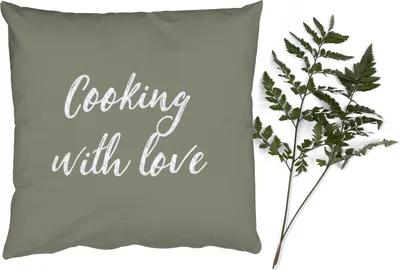 Produktbild von MuchoWow® Zierkissen Sofakissen Wohnzimmer Dekokissen 60x60 cm Zitate - Kochen mit Liebe - Sprichwörter - Liebe - Kochen - Sitzfläche - Foto Polster