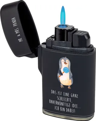 Produktbild von Mr. & Mrs. Panda Feuerzeug Pinguin Lolli - Schwarz - Geschenk, Unvernünftig, gas anzünder, gasfeuerzeuge, zigarettenanzünder, Feuerzeuge, Spruch, sturmfeuerzeug, Rebell