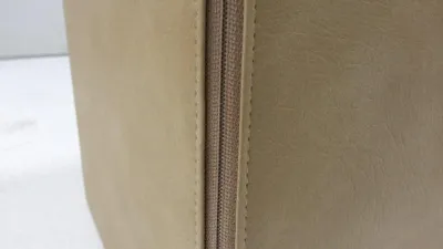 Produktbild von Hochwertiger Sitz- und Lagerungswürfel mit Kunstlederbezug, stabiler Schaumstoffwürfel mit Styroporkern, pflegeleichter Bezug, in Deutschland gefertigt, blau