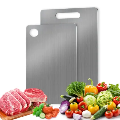 Produktbild von 2-teiliges, doppelseitiges Schneidebrett aus Edelstahl und Titan für Fleisch, Brot, Gemüse und Obst