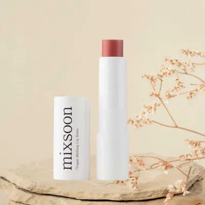 Obrázek produktu pro MIXSOON - Vegan Melting Lip Balm 02. Dry Rose - Veganský balzám na rty - 4,1 g