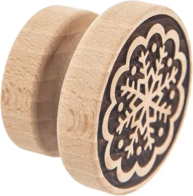 Produktbild von Holzstempel mit Schneeflockenmuster für Plätzchen, 5,5 cm Durchmesser