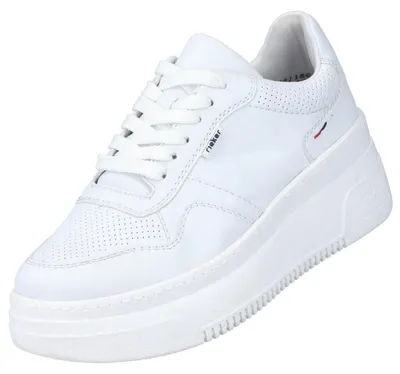 Das Bild zeigt einen weißen Freizeitschuh in einem modernen Design. Der Schuh ist von der Seite abgebildet und hebt die klare Form sowie die Schnürung hervor.
