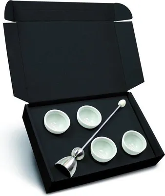 Produktbild von Famanu Eierknacker Geschenkset - 4 Keramische Eierdopfen