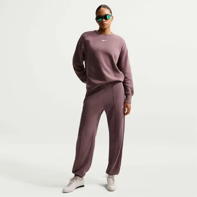 Immagine prodotto di Nike W Nsw Chll Ft Jggr Pant Barely Grape/Bright Crimson-Bl Barely Grape/Bright Crimson-Bl L