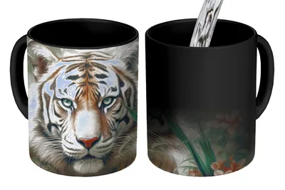 Obrázok produktu pre MuchoWow® Magický hrnček Magický tiger - Motýle - Zvieratá - Džungľa - Kvety 350 ml Hrnček na zmenu farby Nápad na darček - Magický hrnček - Foto hrnček - Keramické hrnčeky - Obrázky - Šálka kávy - Hrnček na pitie - Hrnček na kávu
