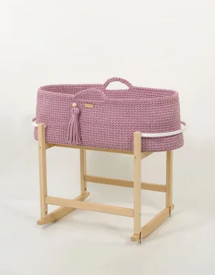 Produktbild von BOHO Moseskorb Babywiege handgefertigt mit Matratze und Holzgestell – Mauve