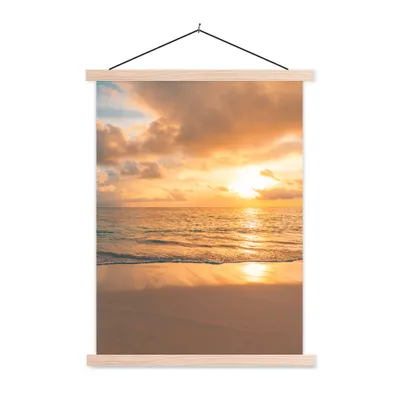 Produktbild von MuchoWow® Textilposter Strand - Sommer - Sonnenuntergang - Wolken - Meer 60x80 cm mit holzfarbenen Rahmen - Wandbild