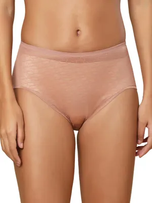 Productafbeelding van Triumph Signature Sheer, Ondergoed, Stringbroek met hoge taille, Volwassenen, Dames, Amandelkleur, Hoge taille