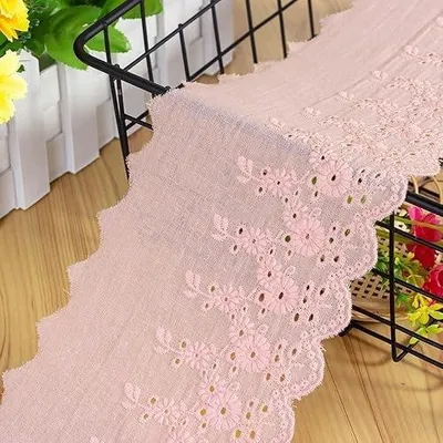 Zdjęcie produktu dla Taśma koronkowa bawełniana vintage haftowana 11 cm 2 m do szycia
