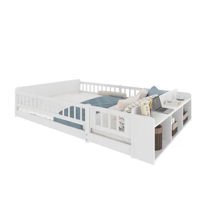 Produktbild von Merax Kinderbett 140x200 cm, Bodenbett, Kiefernholz, mit offenem Stauraum, Regalen, Zauntür, Holzbett, Weiß