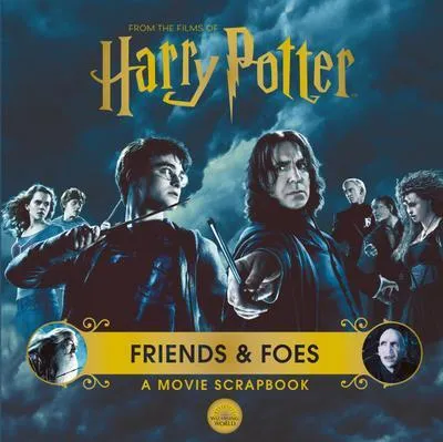 Produktbild von Harry Potter - Friends & Foes: A Movie Scrapbook