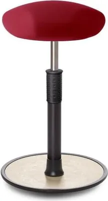 Produktbild von Sitz- Stehhocker Free Tall Triangel Gestrick Dunkelrot schwarz /cremeweiß.