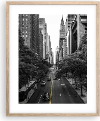Produktbild von Gerahmtes Poster - Rahmen in heller Eiche - Broadway New York - 40x50 cm - Wand Bild - Wanddeko - Wandbilder - Kunstposter - Wandposter - Bilderrahmen - Bilder - Kunstdruck - P2NPA40x50-5184