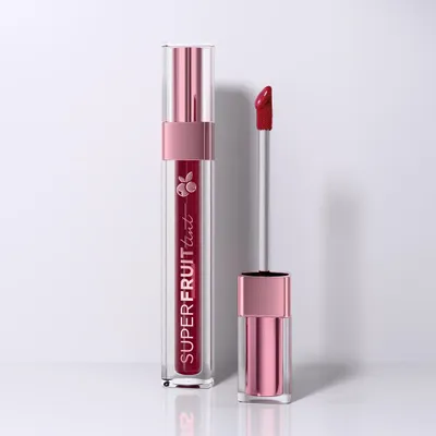 Produktbild von Eveline Cosmetics Superfruit Tint – langanhaltender, pflegender Lippenstift, Farbton 04 Superberry